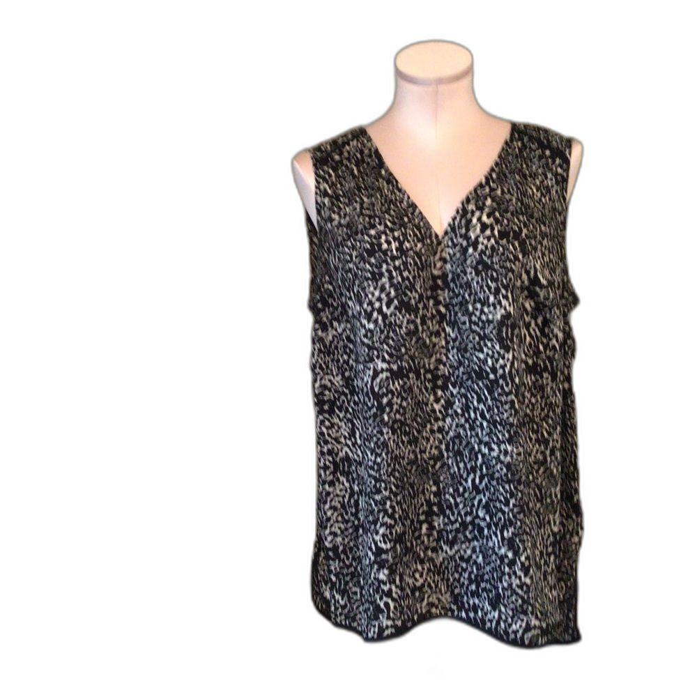 Lane Bryant Black Cream Sleeveless Blouse 14